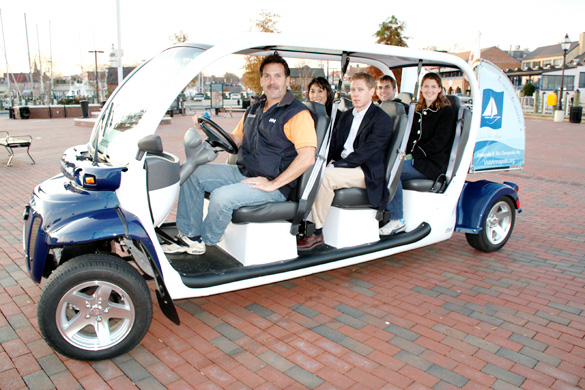 GEM vehicle with passengers in Annapolis
